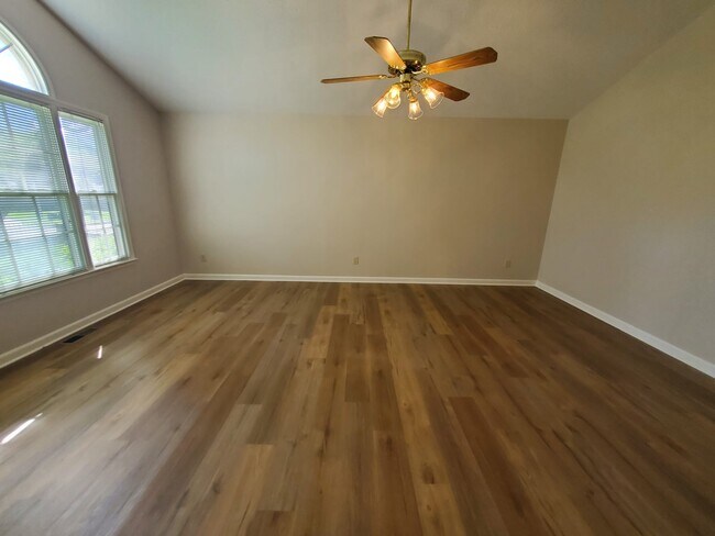 Building Photo - 6407 Thistle Ln NW