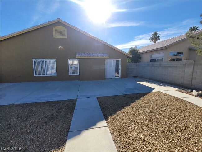 Building Photo - 4406 Cinema Ave