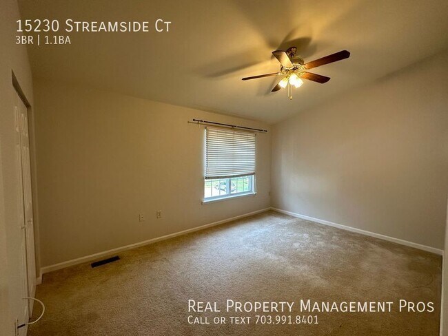 Building Photo - 15230 Streamside Ct