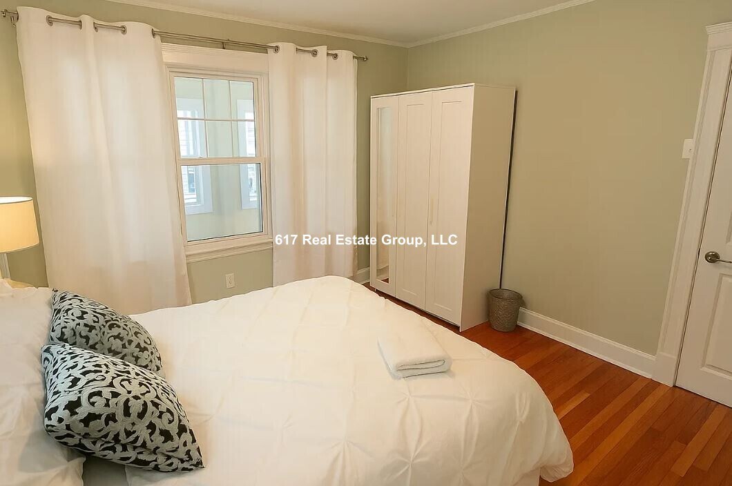 Building Photo - 60 Litchfield St