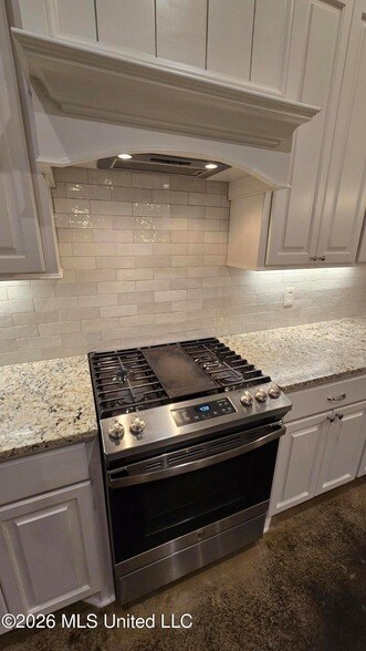 Building Photo - 139 Coventry Ln