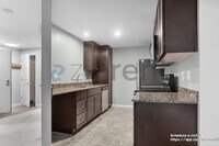 Building Photo - 9917 Holly Dr