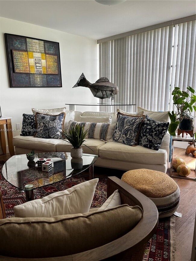 Building Photo - 1518 Whitehall Dr