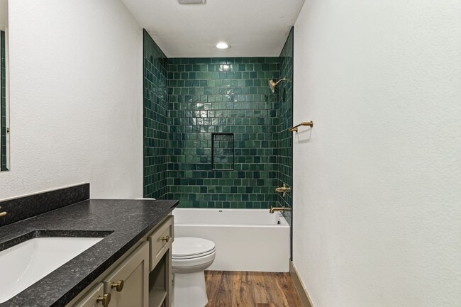 Building Photo - 5812 Cooks Ln