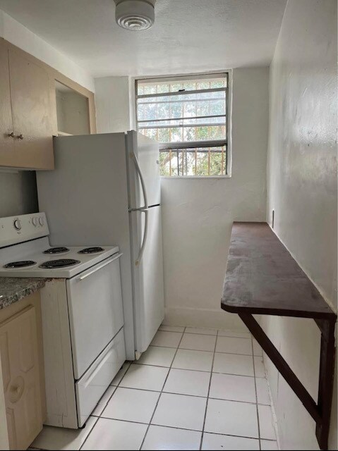 Building Photo - 902 Boston Ave