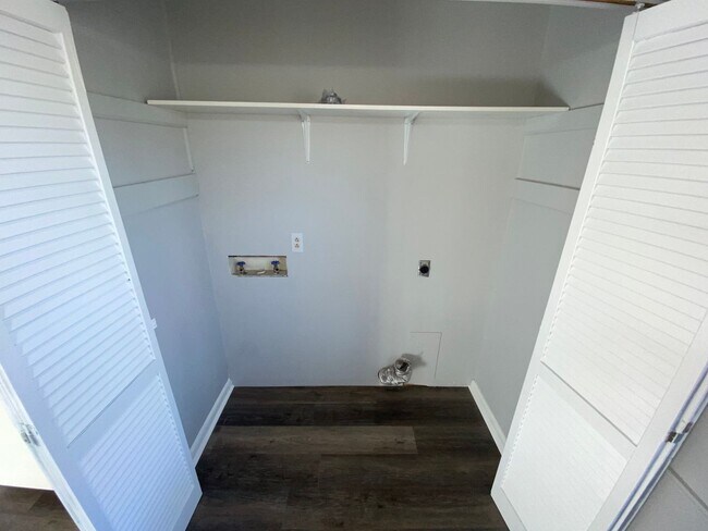 Building Photo - 135 Quita Cir