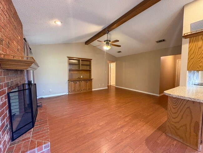 Building Photo - COMING SOON! 3 Bed 2 Bath on 2 Acres in Bullard!
