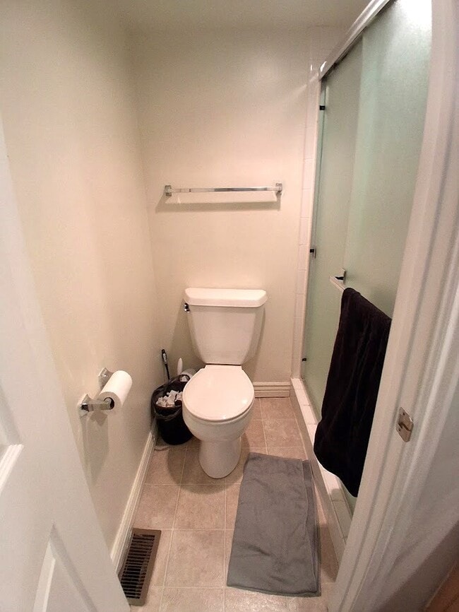 Building Photo - 1533 Riverside Ave