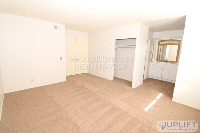 Building Photo - 515 La Haina Pl