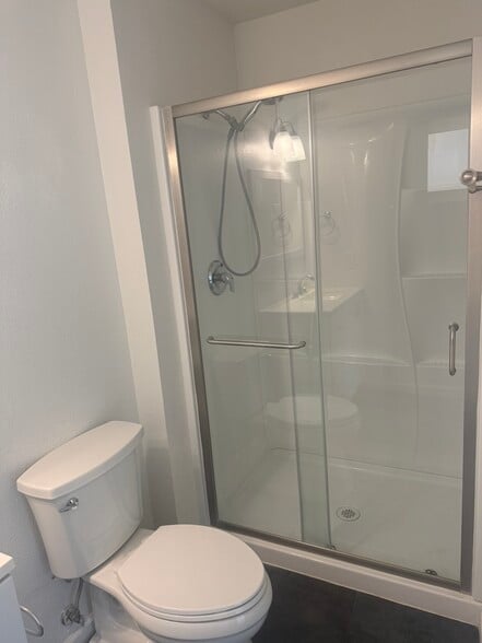 Building Photo - 1820 Marigold Ln