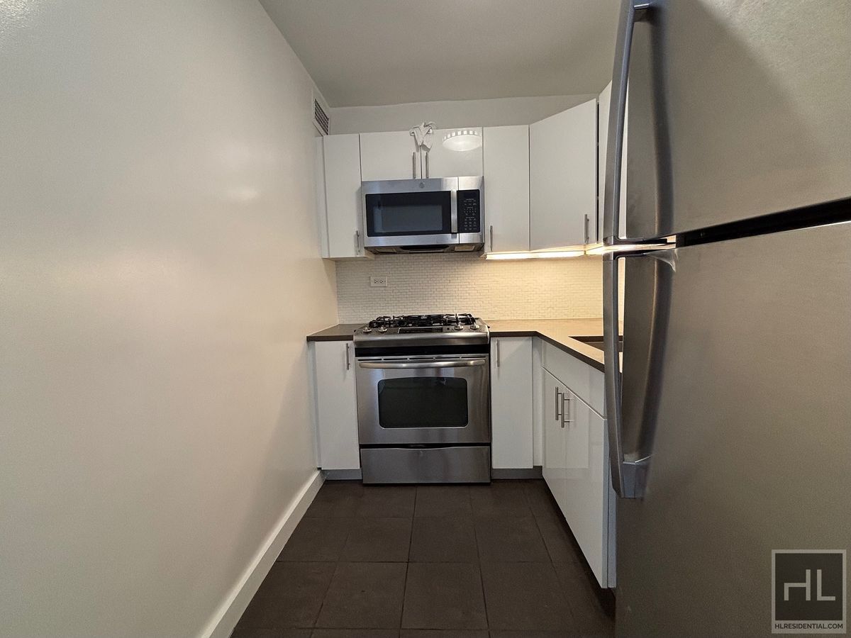 Building Photo - EAST 63 STREET