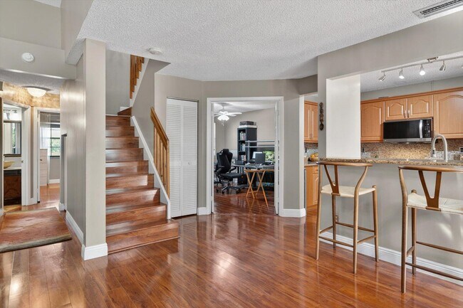 Building Photo - 301 SW 158th Terrace