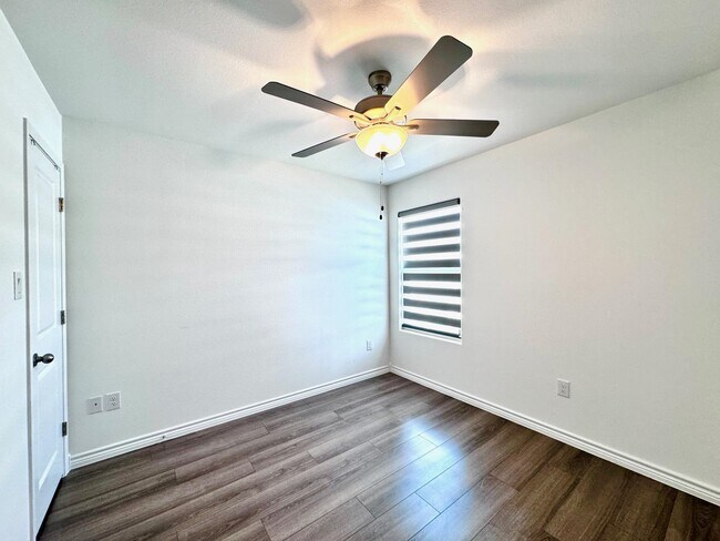 Building Photo - 9915 Borna Dr
