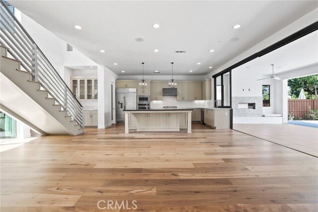 Building Photo - 1650 Murano Pl