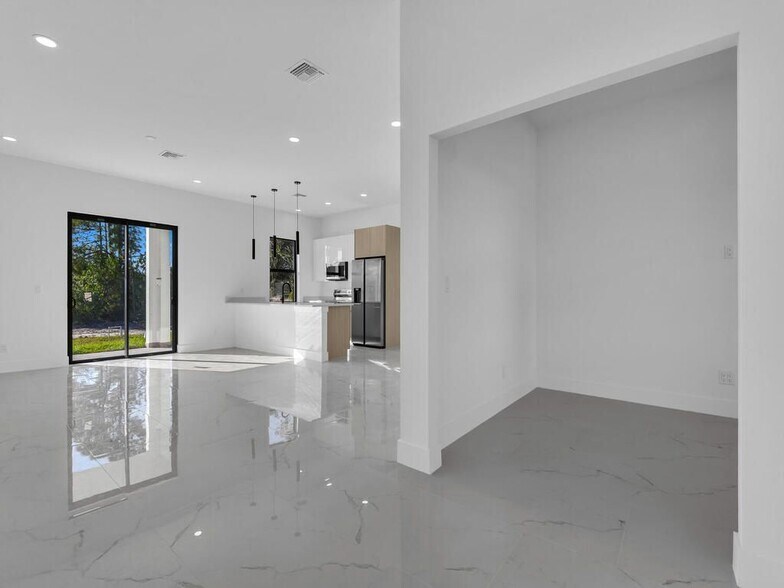 Building Photo - 1839 Lockhaven Ct