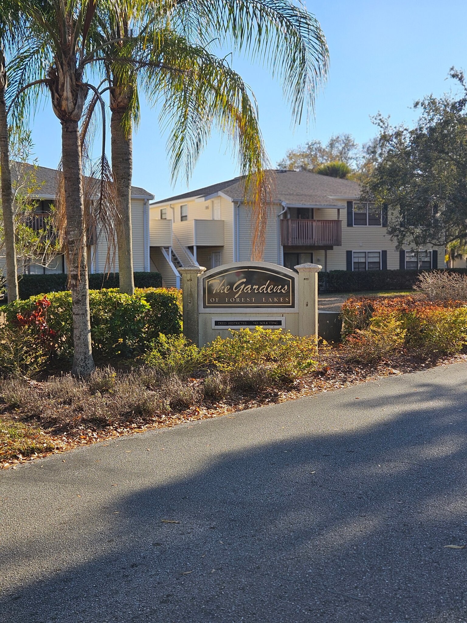 Building Photo - 129 Camphor Cir