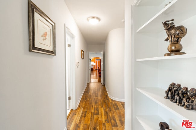 Building Photo - 2771 Club Dr