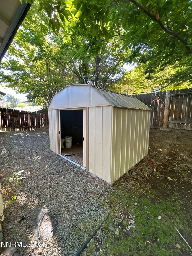 Building Photo - 4835 Canyon Run Dr