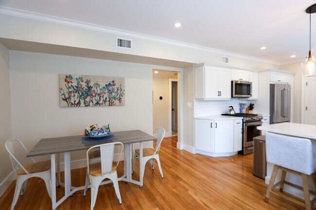 Building Photo - 241 Savin Hill Ave