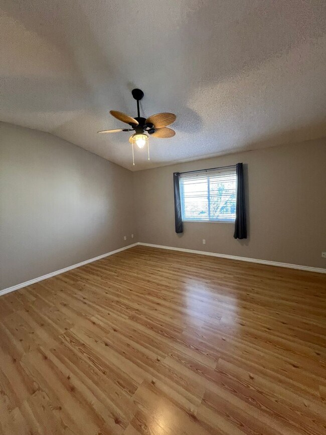 Building Photo - SPARKS VISTAS - BEASLEY / SKY RANCH / REED