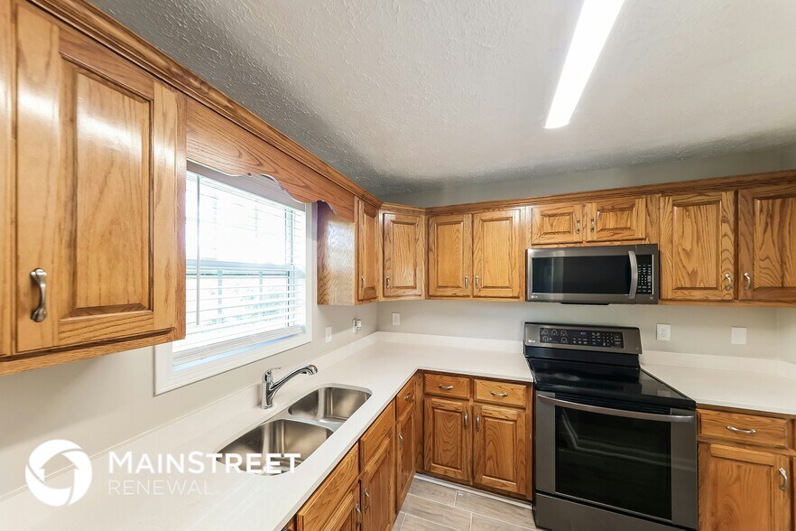 Building Photo - 265 Quail Hollow Rd