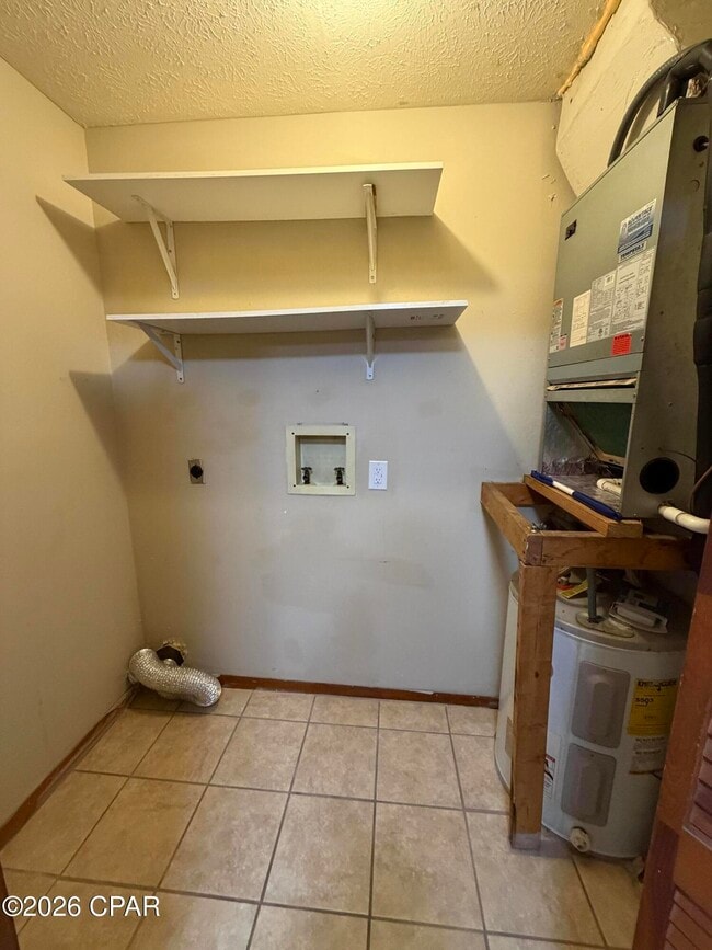 Building Photo - 600 N Bob Little Rd