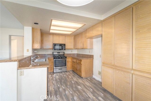 Building Photo - 24687 Cll Largo