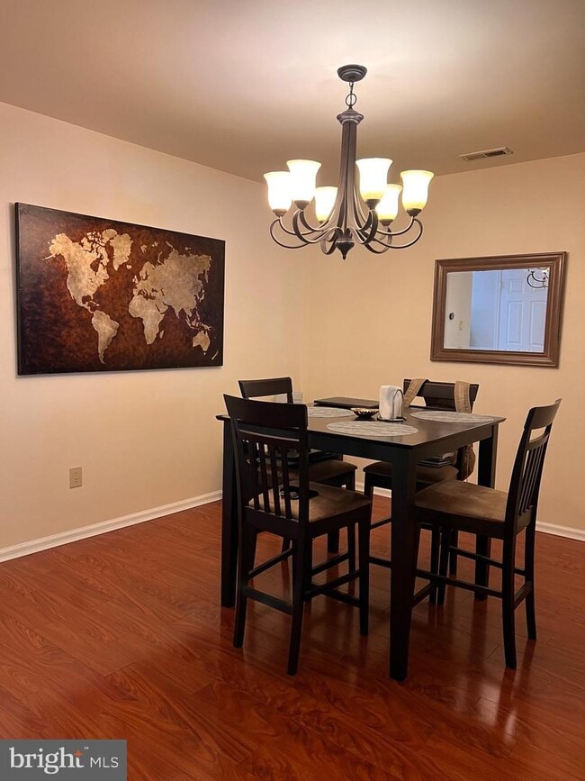 Building Photo - 190 Kettlebrook Dr