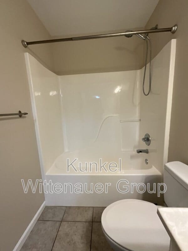 Building Photo - 601 Whetstone Ln