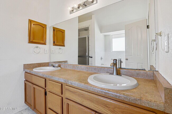 Building Photo - 12193 Sun Arbor Pl