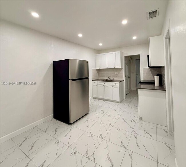 Building Photo - 26741 SW 139th Ave