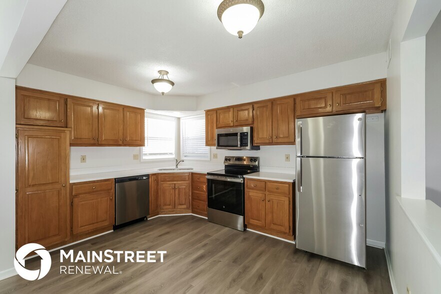 Building Photo - 16353 S Brentwood St