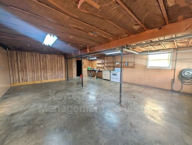 Building Photo - 700 Shenandoah Ave