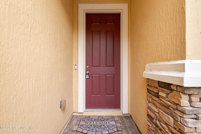 Building Photo - 8870 Inlet Bluff Dr