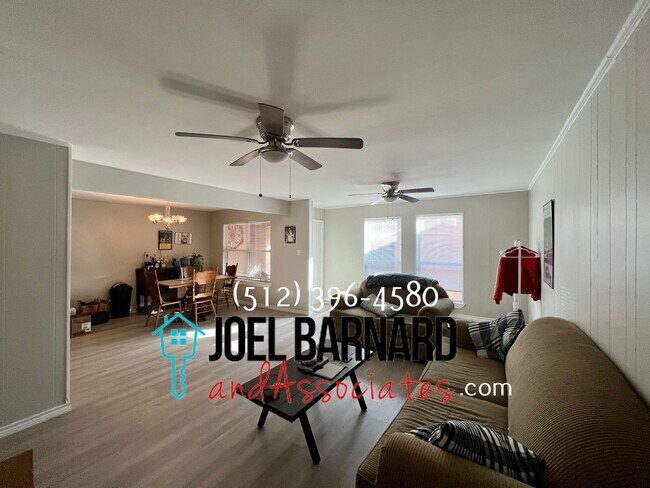 Building Photo - Available Mid July: Just steps Away from Campus and Frisbee Golf Course