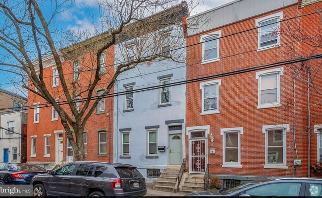 Building Photo - 885 N 27th St