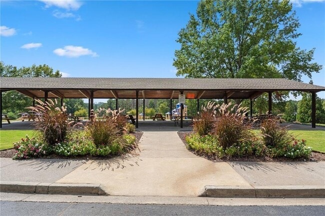 Building Photo - 304 Laurel Glen Crossing
