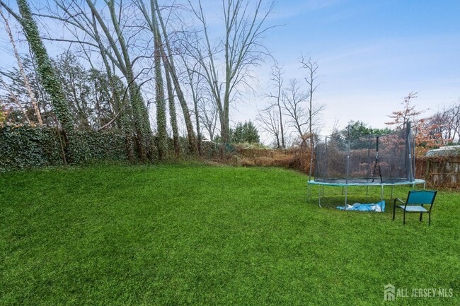 Building Photo - 332 Ernston Rd