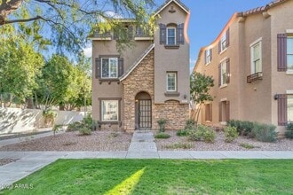 Building Photo - 5625 S 21st Pl