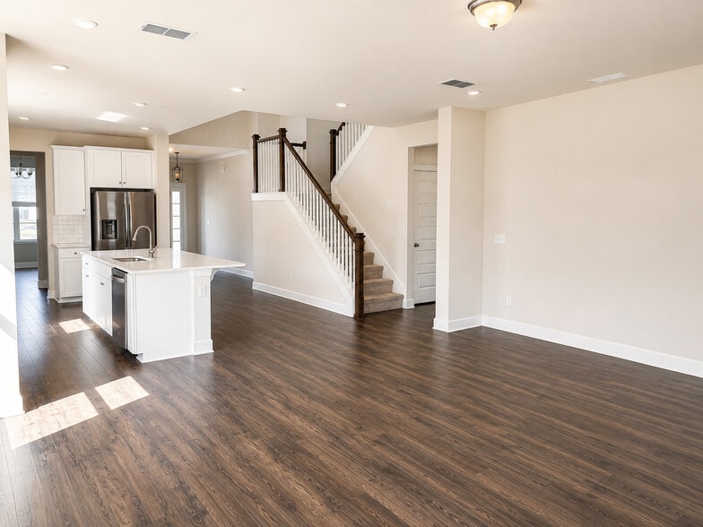 Building Photo - 400 Mabels Way