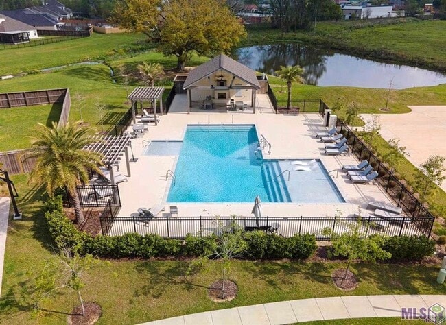 Building Photo - 13420 Belle Prairie Dr