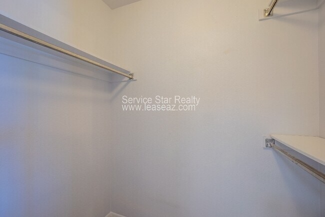 Building Photo - 17230 N Palo Verde Dr