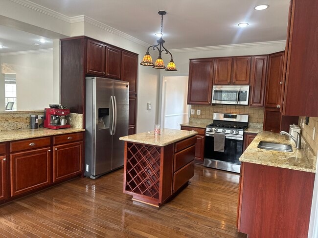 Building Photo - 6691 Deep Hollow Ln