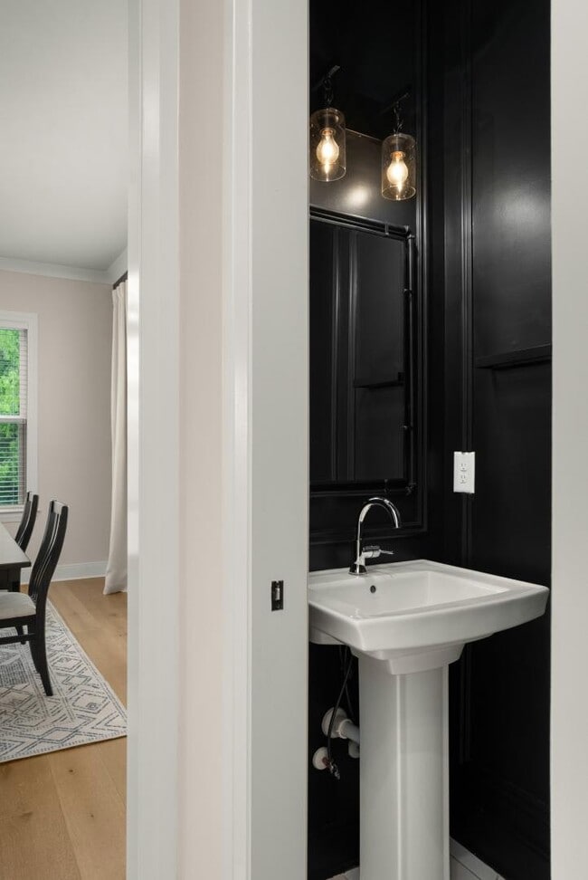 Building Photo - 500 Waycross Dr