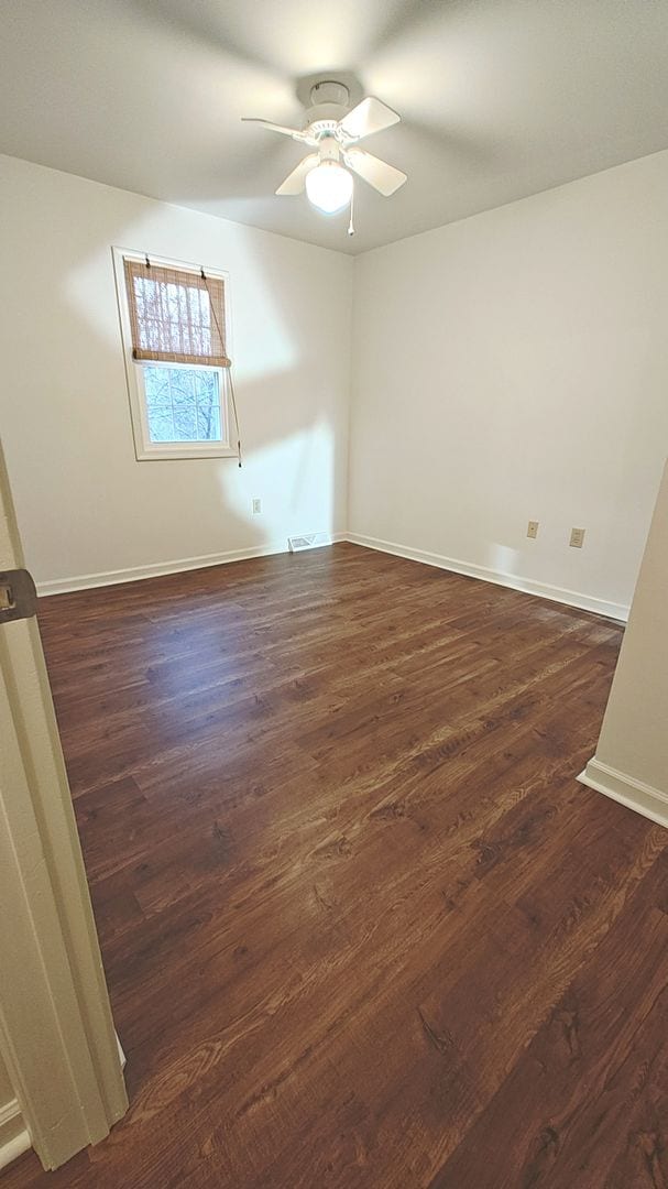 Building Photo - Ephrata Townhome 3 bed 1.5 bath