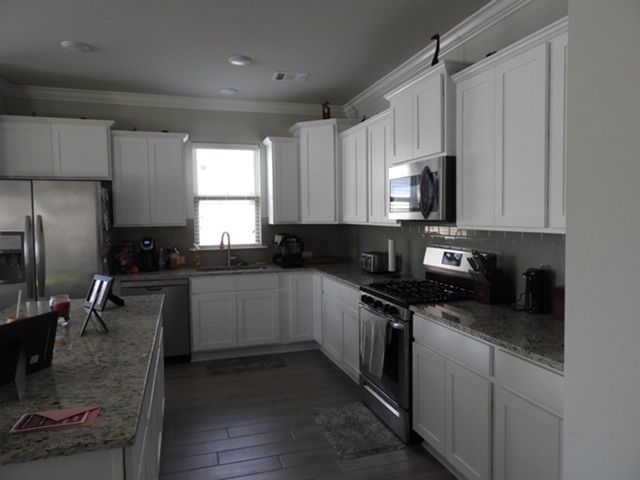 Kitchen - 1433 Meridian Dr