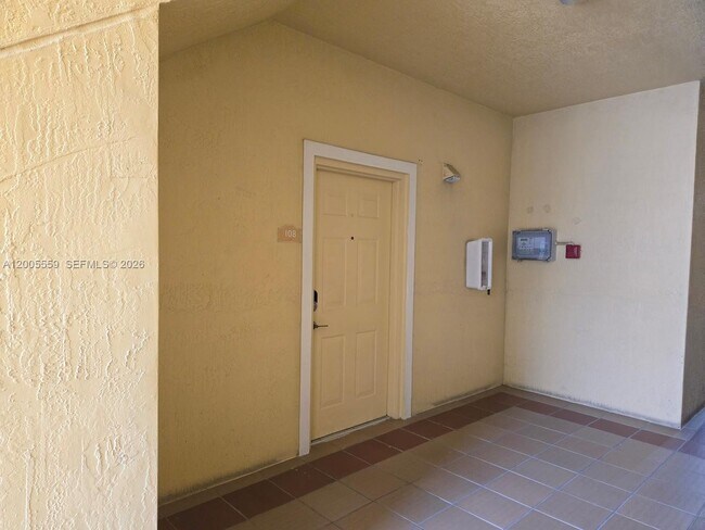 Building Photo - 7260 NW 114th Ave