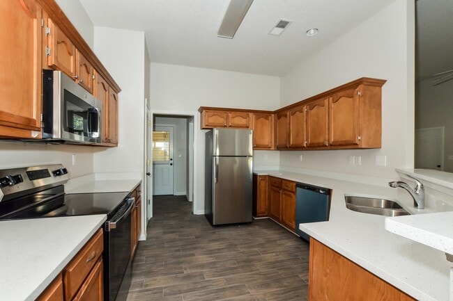 Building Photo - 4520 L & N Ave