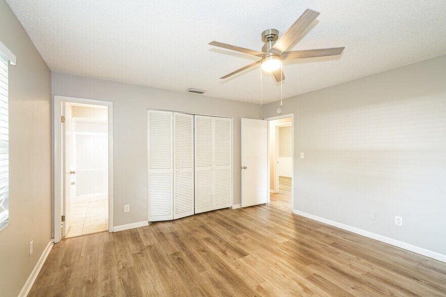 Building Photo - 15709 Squirrel Tree Pl