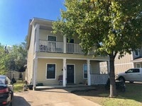 Building Photo - 308 Holik St
